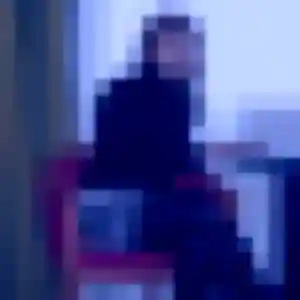 Découvre Lamia, 25 ans à Luynes en privé