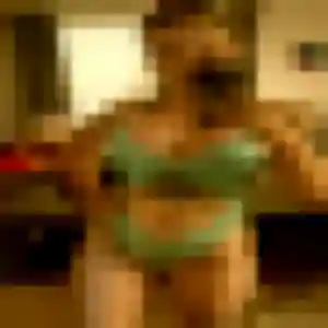 Joanne (44 ans) à Malemort cherche un plan cul aujourd'hui