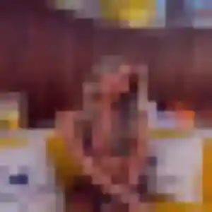 Photo exclusive de Nina, 20 ans à Mérignac - rencontre sans lendemain