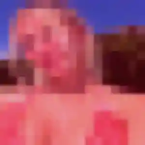 Laure, 19 ans, connectée à Millau pour une rencontre coquine