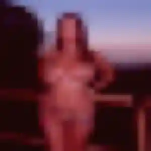 Samantha, 32 ans, en ligne à Mons-en-Barœul pour une rencontre coquine