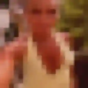 Charmante Meriem, 30 ans à Mordelles - découvrir son profil