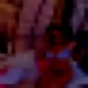 Oceane, 20 ans, en ligne à Mouy pour un plan cul