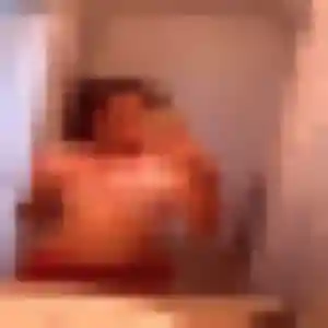 Photo sexy de Rania, 31 ans à Mûrs-Erigné - plan discret