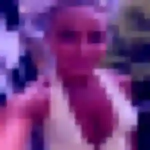 Contacte Raphaelle, 20 ans à Mûrs-Erigné en t'inscrivant