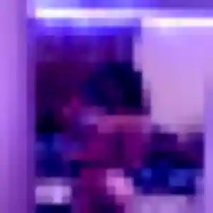 Pauline (27 ans) à Neuville-sur-Saône attend un plan cul ce soir