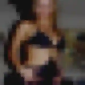 Photo exclusive de Delice, 40 ans à Oberhausbergen - plan discret