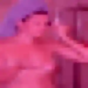 Nathalie, 19 ans, en ligne à Oullins-Pierre-Bénite pour une rencontre coquine