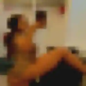 plan cul à Parthenay : profil de Nadine, 30 ans - accès libre