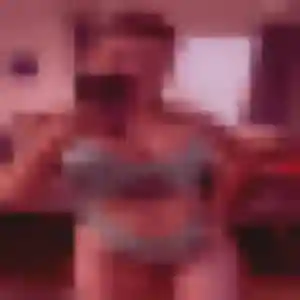 Agnes, 27 ans, cherche un plan cul à Penmarch