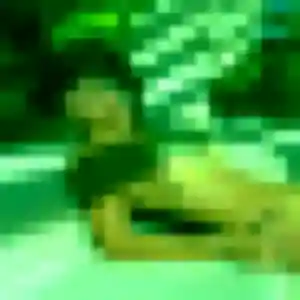 Charmante Karen, 27 ans à Piolenc - découvrir son profil