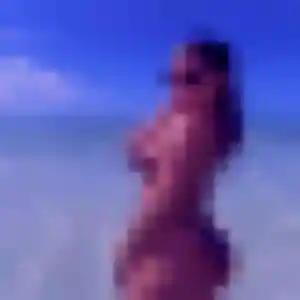 Rencontre Alice, 24 ans à Plescop en privé