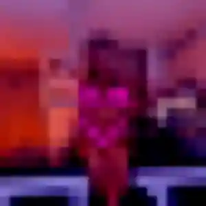 plan cul à Puget-sur-Argens : profil de Samira, 27 ans - inscription gratuite