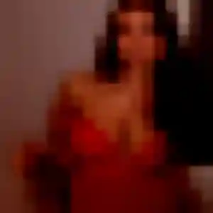 Naomi, 20 ans, dispo pour plan cul à Rillieux-la-Pape