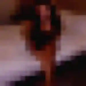 Emma (21 ans) à Royan cherche une rencontre maintenant