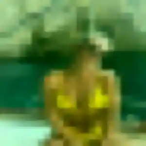 Noura, fille de 33 ans propose plan cul à Royan