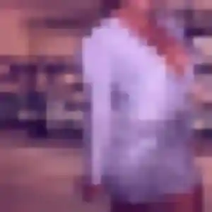 Rania, 21 ans, connectée à Rueil-Malmaison pour un plan cul