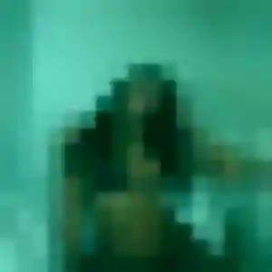 Amel, 27 ans, connectée à Saint-Cyr-l'École pour un plan cul