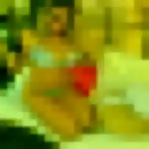 Rencontre Elvire, 31 ans à Saint-Fargeau-Ponthierry en privé