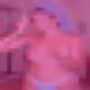 Photo de Romina à Saint-Julien-de-Concelles (19 ans) - plan cul sans inscription