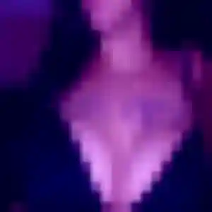 Yvette, 20 ans, disponible à Saint-Just-Saint-Rambert pour une rencontre coquine