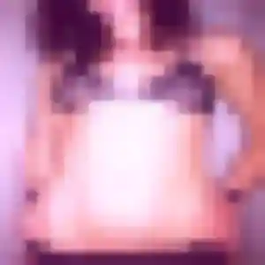 Gladys, 19 ans, veut un plan cul à Saint-Laurent-de-Mure