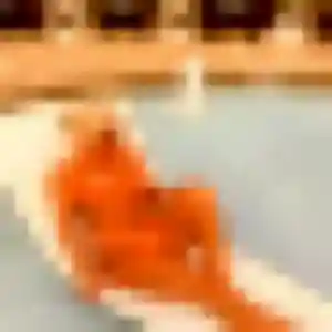 Découvre Albertine, 29 ans à Saint-Mitre-les-Remparts en privé