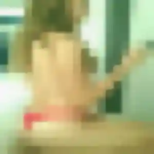 Photo de Emma à Saint-Ouen-sur-Seine (25 ans) - plan cul gratuit