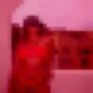 Veronique (26 ans) à Sainte-Foy-lès-Lyon attend une rencontre ce soir