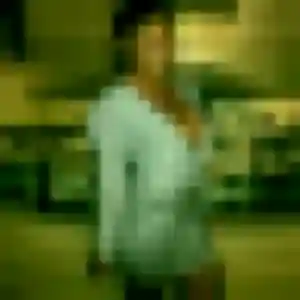 plan cul à Saintes : profil de Elena, 32 ans - sans engagement