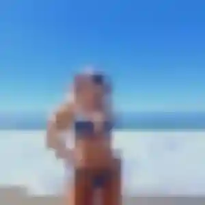 Elvire, 23 ans, connectée à Seichamps pour un plan cul