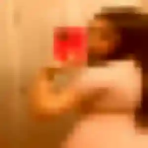 Augustine, 21 ans, en ligne à Ternay pour un plan cul