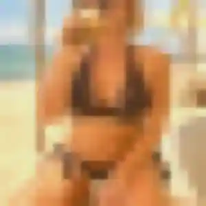 Colombine (41 ans) à Trégunc attend un plan cul maintenant