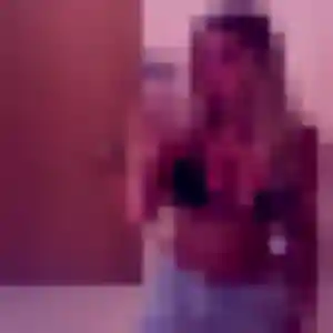 Anne-Laure, 24 ans, cherche un plan cul à Treillières