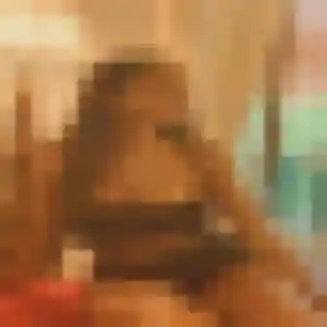 Charmante Maud, 28 ans à Trets - la contacter