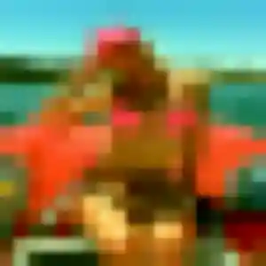 Charmante Laure, 31 ans à Vallauris - voir sa photo