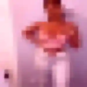 Emmanuelle, 30 ans, connectée à Varennes-Vauzelles pour un plan cul