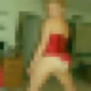 Contacte Christine, 28 ans à Vaujours en t'inscrivant