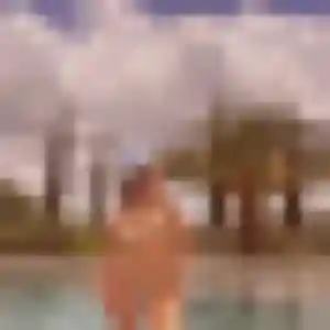 Augustine, 29 ans, en ligne à Vaux-sur-Seine pour un plan cul