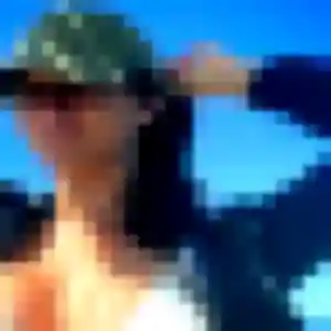 Découvre Janine, 29 ans à Villeneuve-la-Garenne en privé