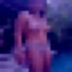 Contacte Lina, 31 ans à Villeneuve-Loubet en t'inscrivant