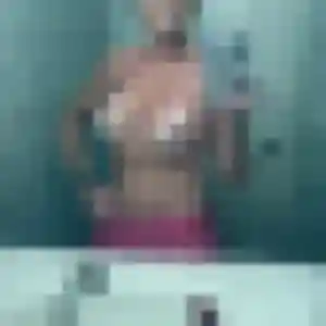 Photo privée de Amira, 32 ans à Voreppe - plan discret